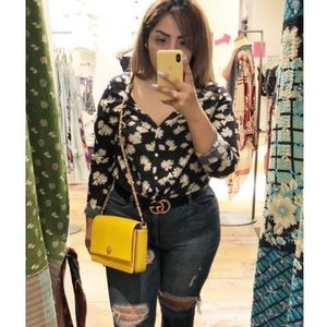 H&M DIVIDED DAISY BUTTON UP KNOT TOP SIZE 14